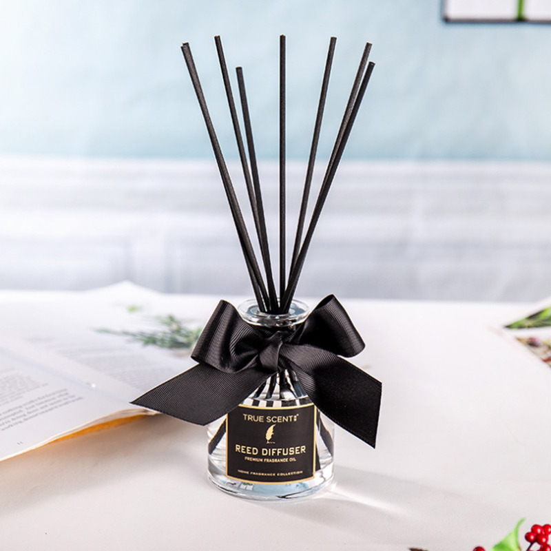 220ml ร้อนยอดนิยมระดับไฮเอนด์ 220ml ไม่มีไฟน้ำมันหอมระเหย Reed Diffuser โปร่งใสพร้อมกลิ่นที่เปลี่ยนได้